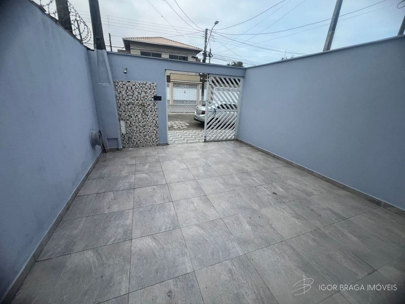 BELÍSSIMO SOBRADO GEMINADO, À 400M DO MAR E ÁREA GOURMET — foto 1