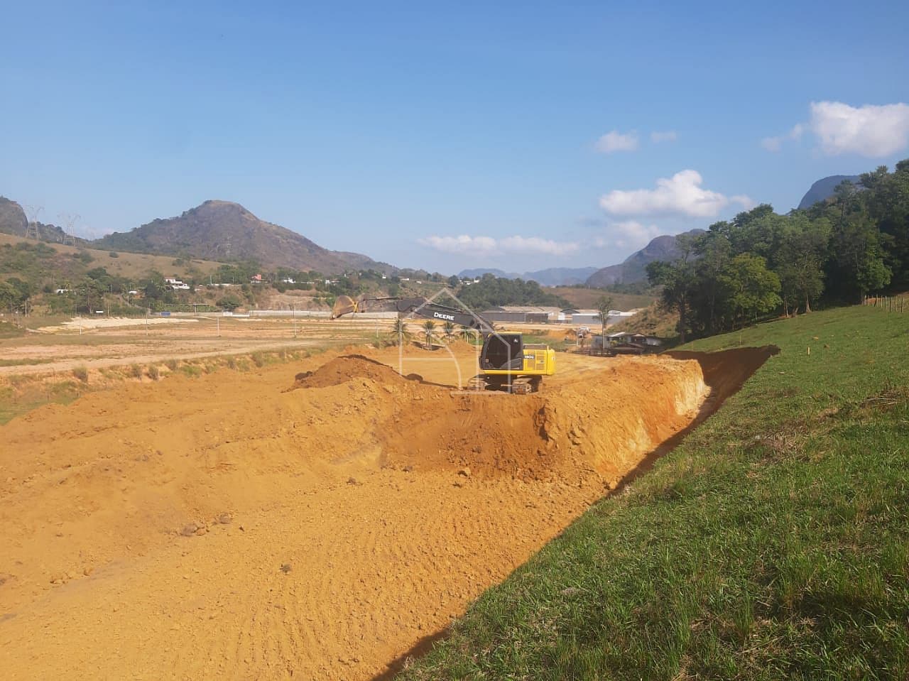 OPORTUNIDADE IMPERDÍVEL – ÁREA À VENDA NA BR-101 CONTORNO DE CARIACICA — foto 1