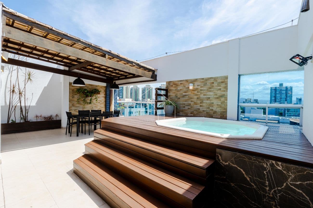 JARDIM CAMBURI - Cobertura Duplex na Segunda quadra do Mar! — foto 1