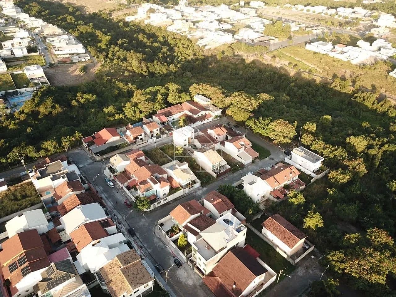 Terreno de Esquina em Morada de Laranjeiras — foto 1