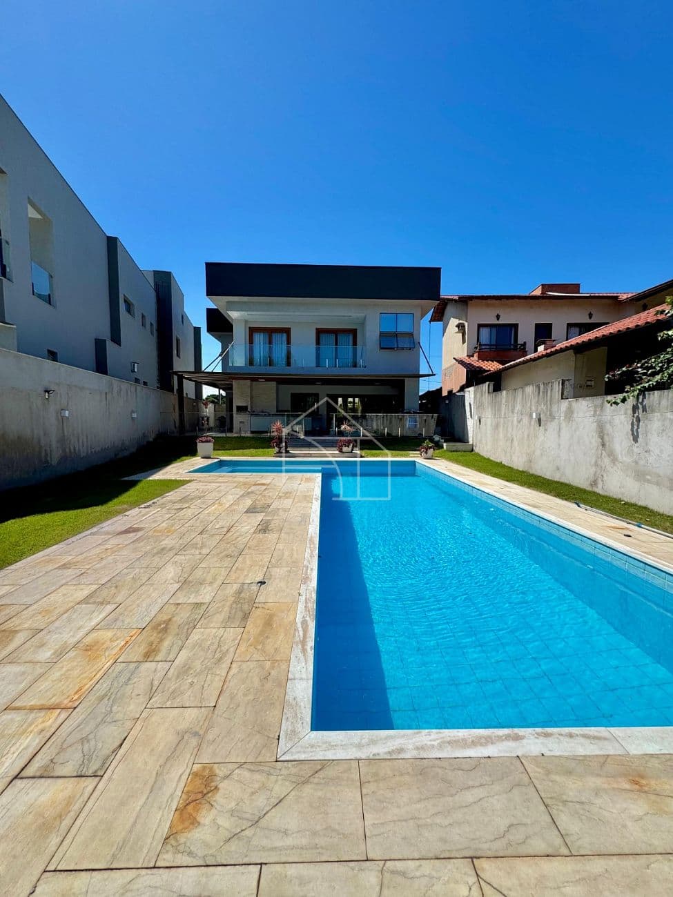 DUPLEX DE ALTO PADRÃO 4 QUARTOS NO ARQUIPÉLAGO DE MANGUINHOS — foto 1