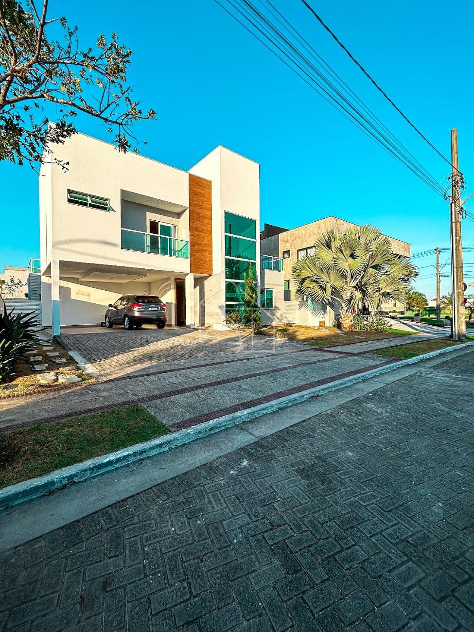 CASA NO CONDOMINIO ALPHAVILLE JACUHY, 3 QUARTOS — foto 1