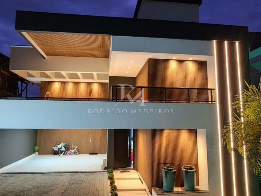 Casa 4 Dormitórios (3 Suítes) - Pedra Branca, Palhoça / SC — foto 1