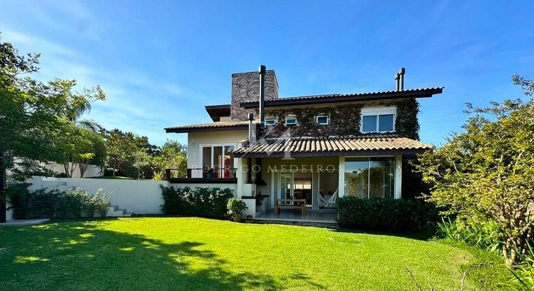 Casa com 4 suítes à venda no Cacupé, Florianópolis/SC — foto 1