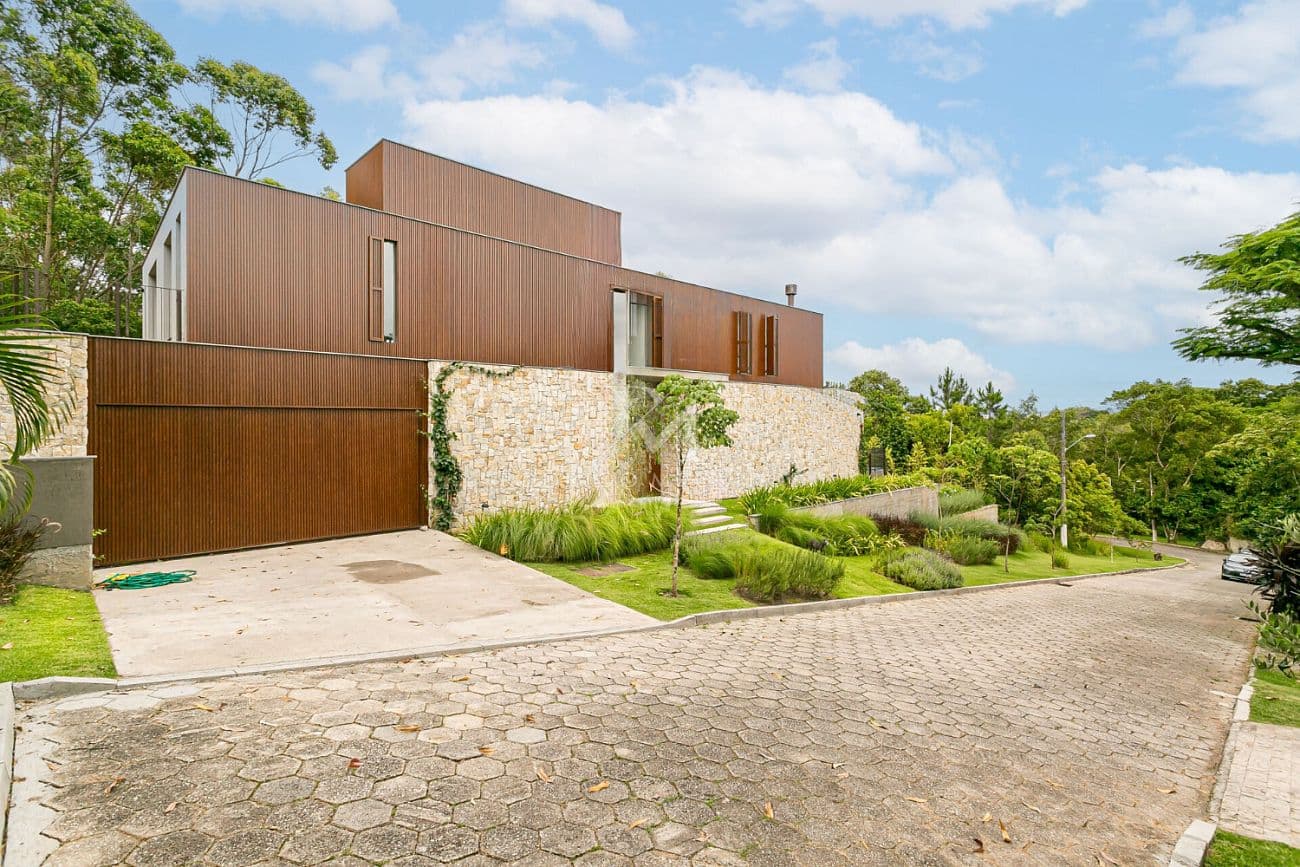 Casa à venda em Cacupé, Florianópolis/SC, com 4 suítes — foto 1