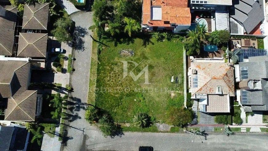Terreno à venda em Jurerê Internacional, Florianópolis, 450 m² próximo à praia — foto 1