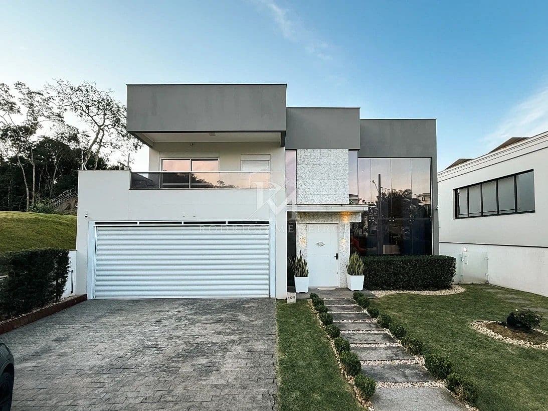 Casa mobiliada de 3 suítes à venda na Pedra Branca, Palhoça — foto 1