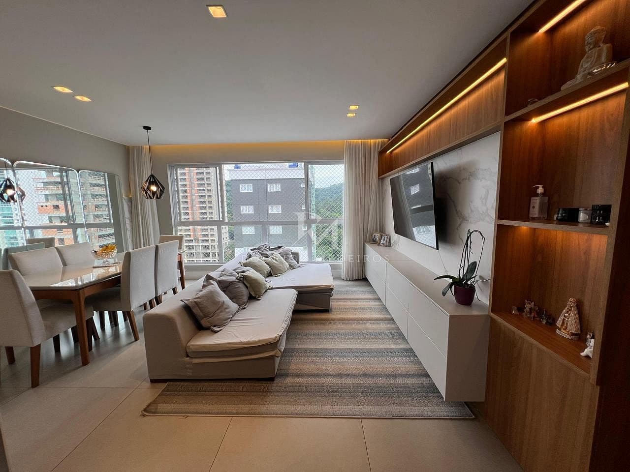 Apartamento à venda na Barra Norte, Balneário Camboriú — 3 suítes, vista mar — foto 1