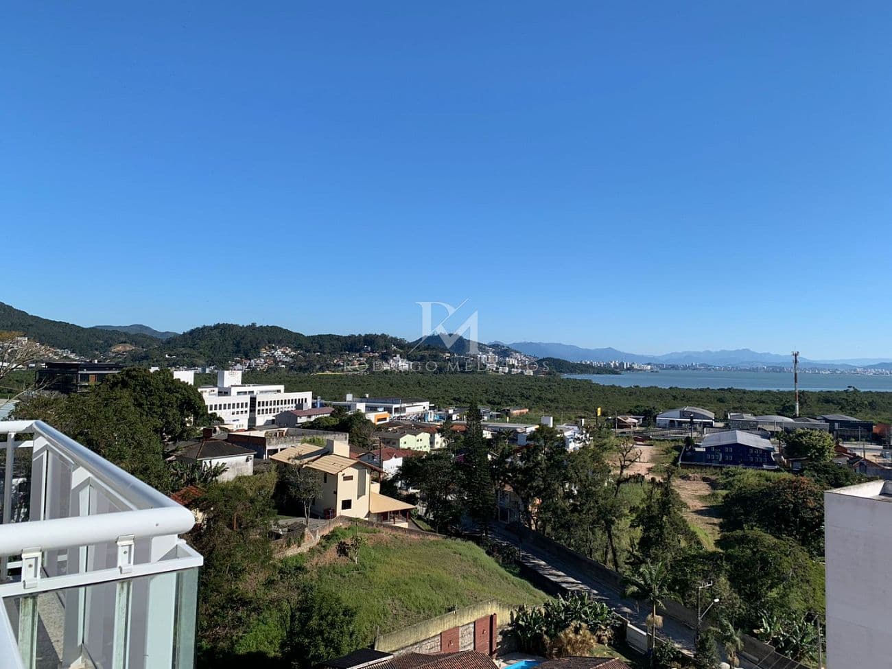 Cobertura à venda com vista para o mar – Saco Grande, Florianópolis — foto 1