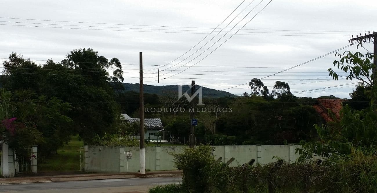 Casa com 3 dormitórios e área de lazer à venda em Ratones, Florianópolis — foto 1