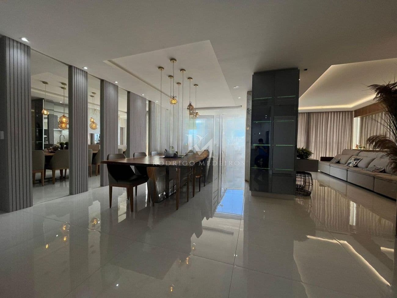 Apartamento de 4 suítes no Italian, Pioneiros – Balneário Camboriú — foto 1