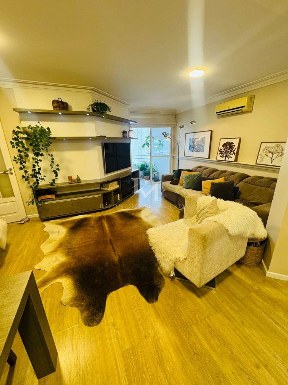 Apartamento mobiliado e decorado à venda no Centro de Florianópolis com 4 dormitórios, — foto 1