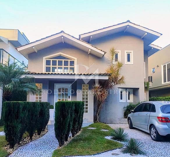 Casa em condomínio com vaga náutica à venda na Marina Camboriú, Balneário Camboriú-SC — foto 1