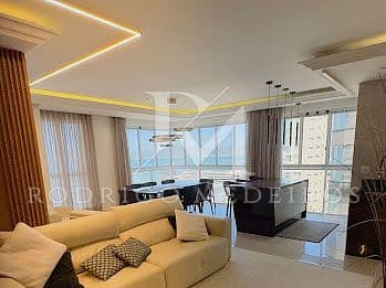 Apartamento de 4 suítes à venda em Meia Praia, Itapema — foto 1