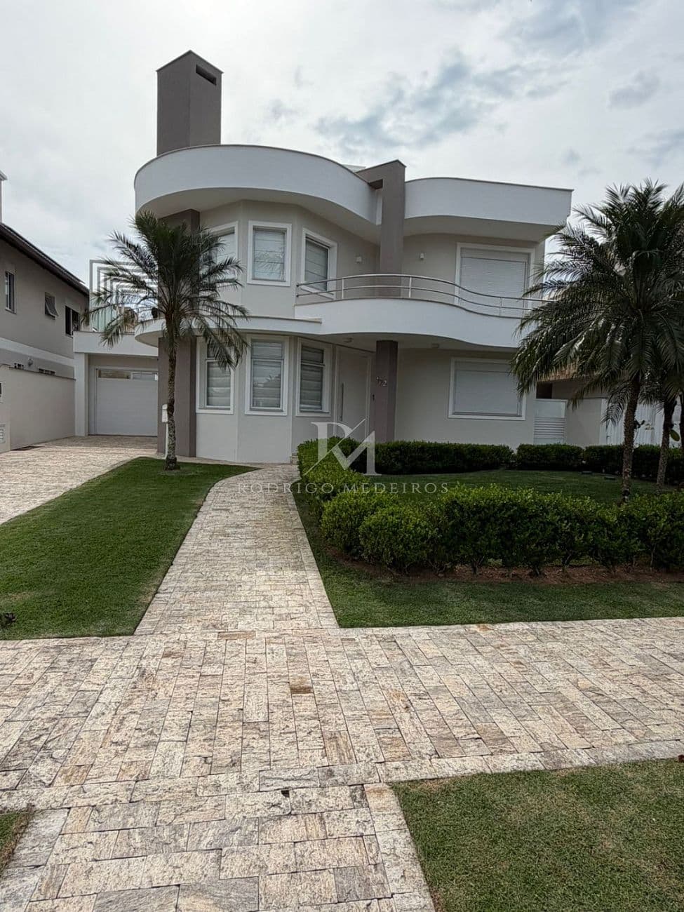 Casa de 4 quartos à venda em Jurerê Internacional, Florianópolis/SC — foto 1