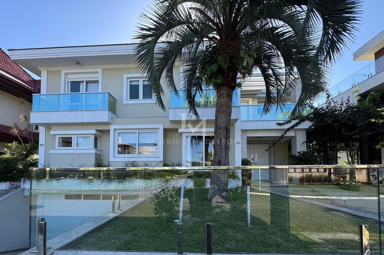 Casa de 4 suítes à venda em Jurerê Internacional, Florianópolis/SC — foto 1