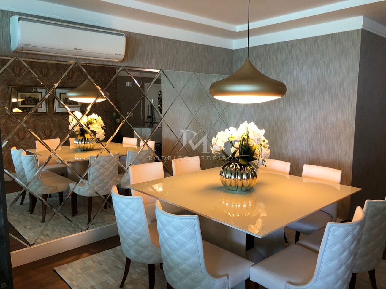 Apartamento frente mar com 4 suítes à venda na Meia Praia, Itapema — foto 1