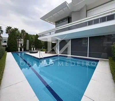 Casa de 4 suítes à venda no Amoreville, Jurerê Internacional, Florianópolis — foto 1