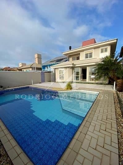 Casa de 5 quartos à venda em Coqueiros, Florianópolis — foto 1