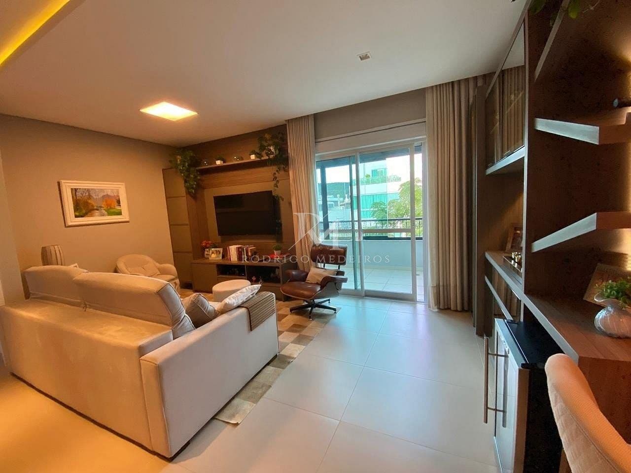 Meta title: Apartamento de 3 quartos à venda em Jurerê, Florianópolis — foto 1