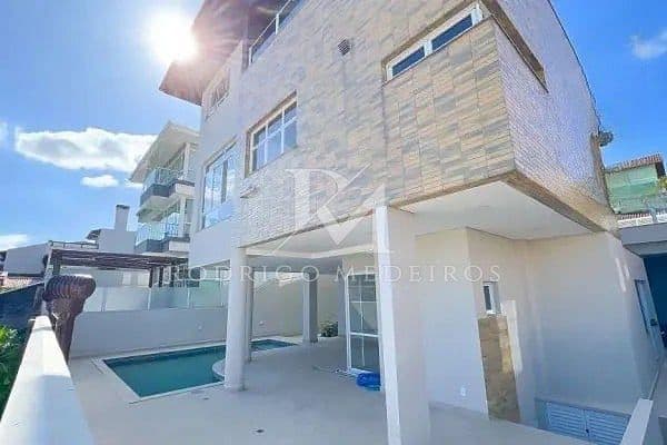 Casa com 5 quartos à venda no bairro João Paulo, Florianópolis — foto 1