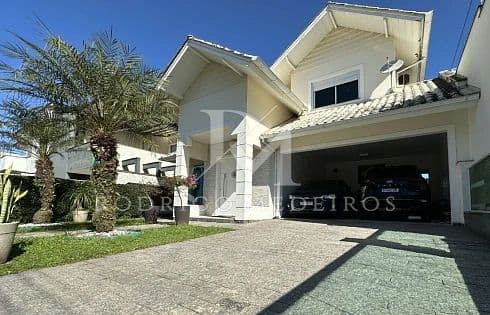 Casa com 3 quartos e piscina na Pedra Branca, Palhoça — foto 1