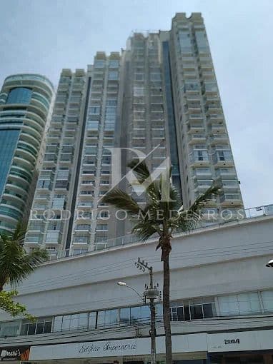 Apartamento com vista mar e 3 quartos à venda no Centro de Balneário Camboriú/SC — foto 1
