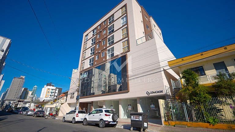 Apartamento com 2 suítes no bairro Nações, Balneário Camboriú — foto 1