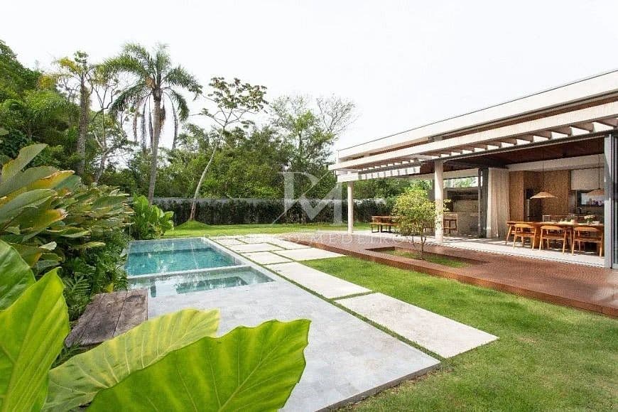 Casa em condomínio com 4 suítes na Cachoeira do Bom Jesus, Florianópolis/SC — foto 1