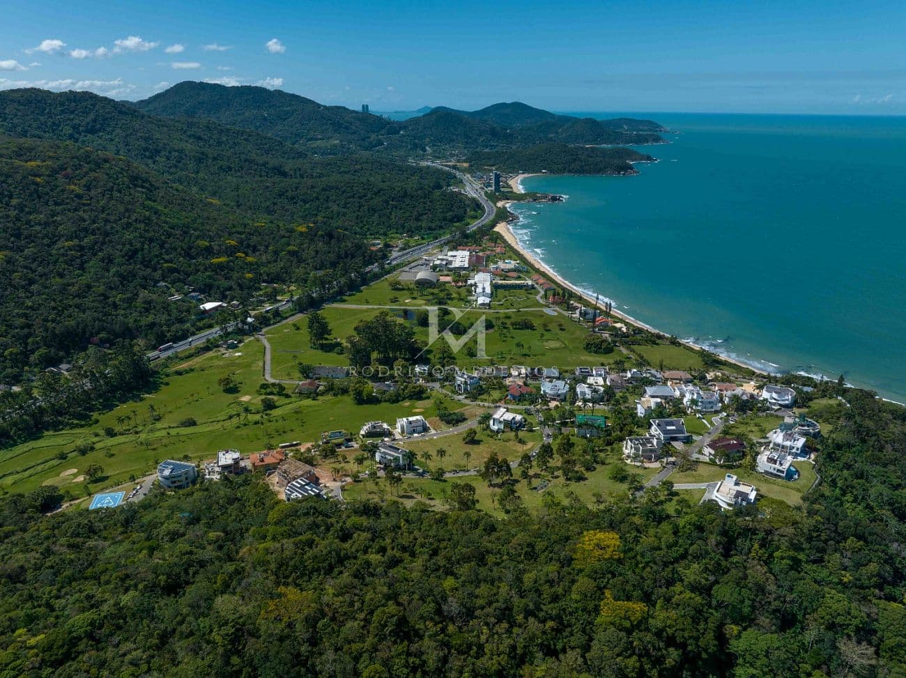 Terreno á venda em condomínio Plaza, Itapema — foto 1
