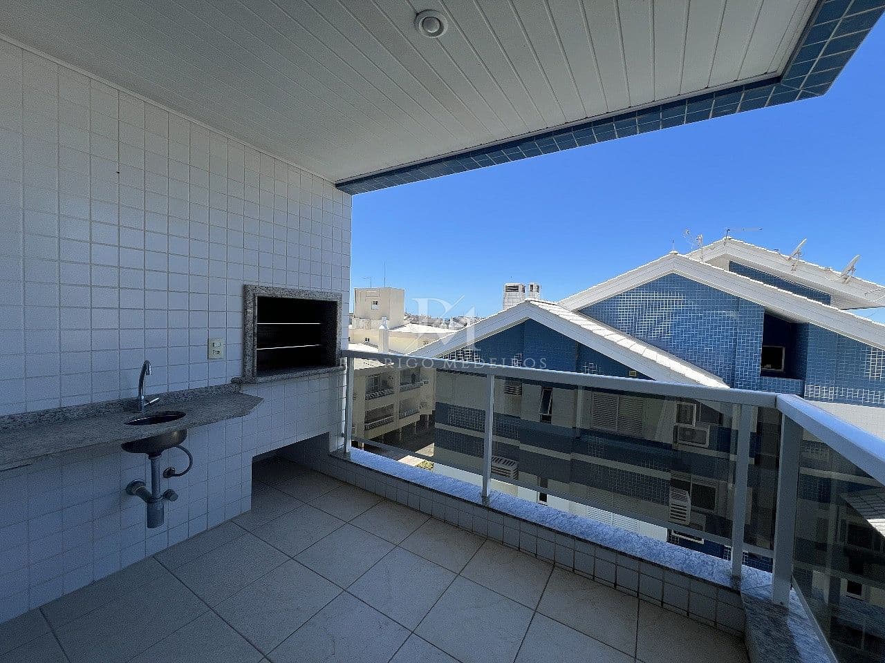 Apartamento com 2 dormitórios na Praia Brava, Florianópolis — foto 1