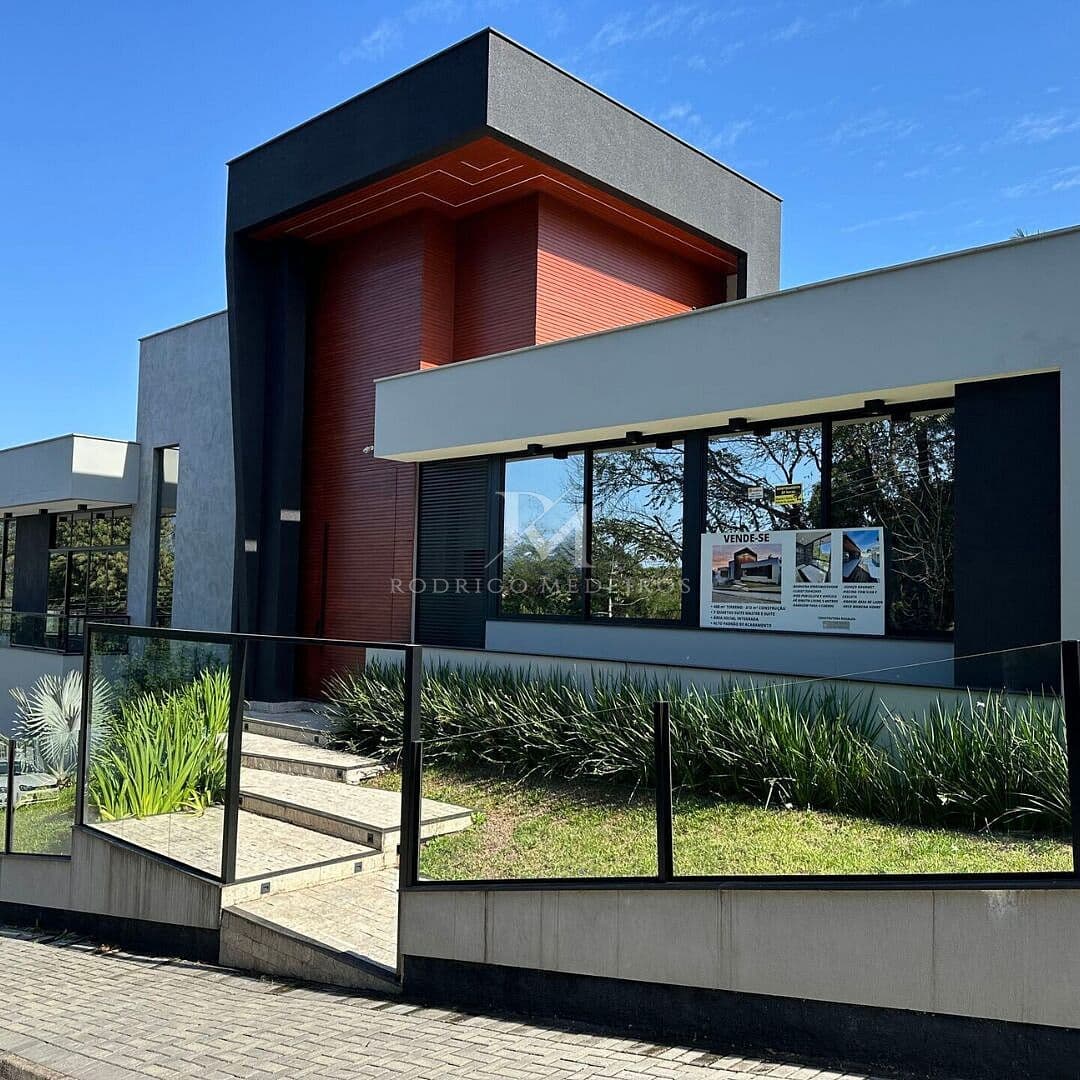 Casa 3 Dormitórios, Hidromassagem e Piscina no Pedra Branca - Palhoça/SC — foto 1