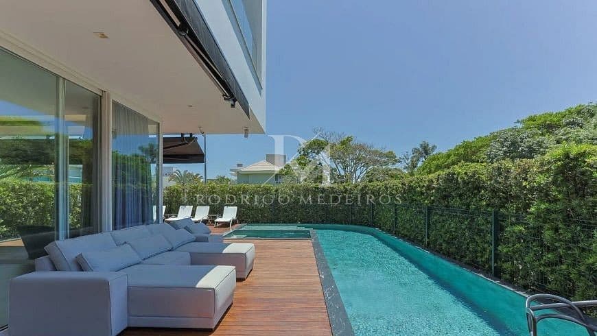 Casa 5 suítes à venda em Jurerê Internacional, Florianópolis — foto 1