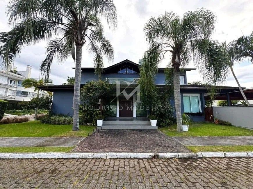 Casa 3 suítes à venda em Florianópolis com 237m² — foto 1