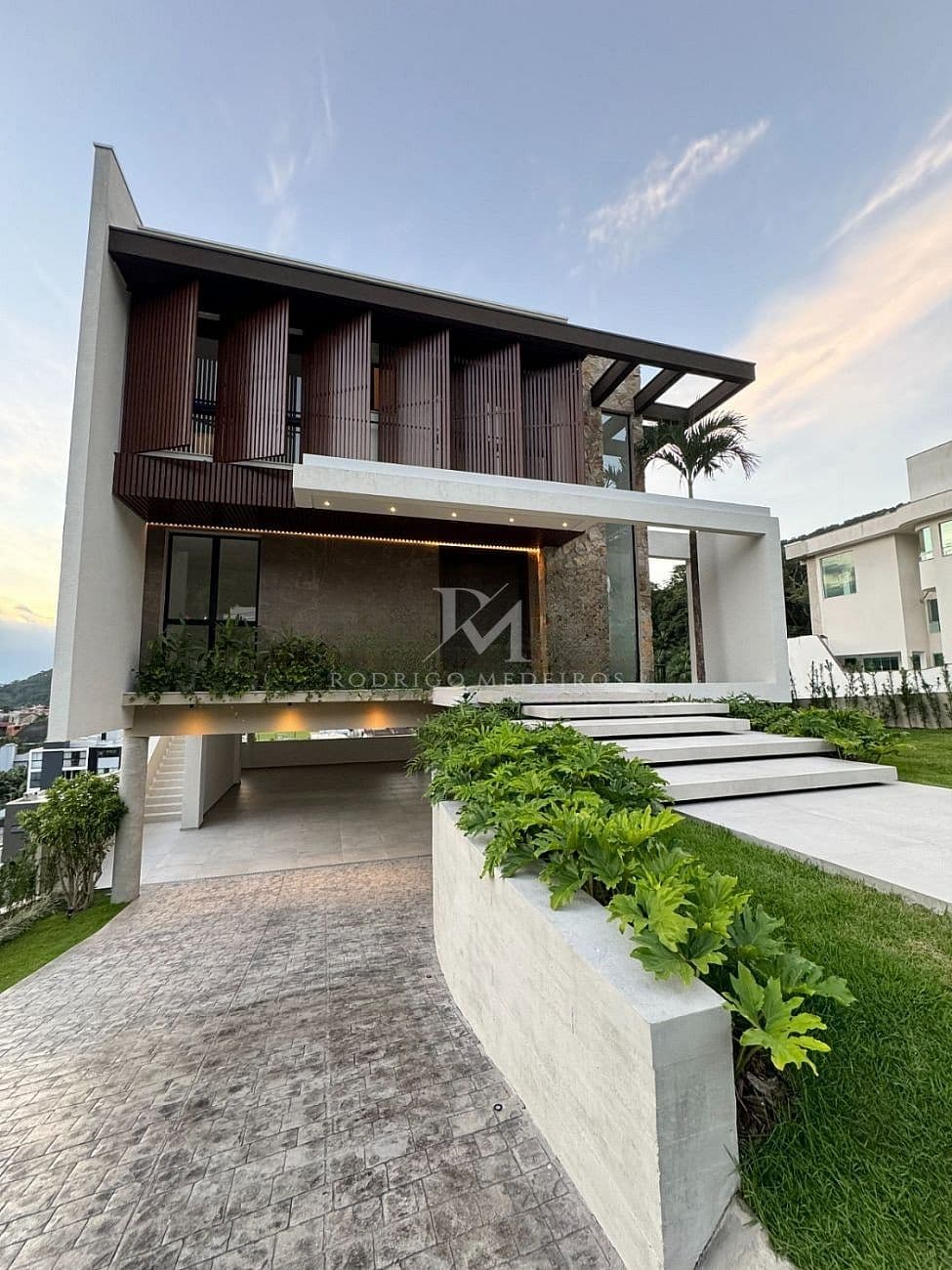 Casa em condomínio com 4 suítes na Barra, Balneário Camboriú — foto 1