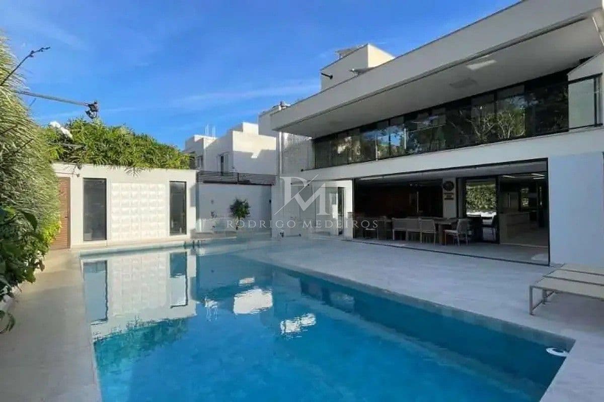 Casa em condomínio com 5 suítes à venda em Jurerê, Florianópolis — foto 1