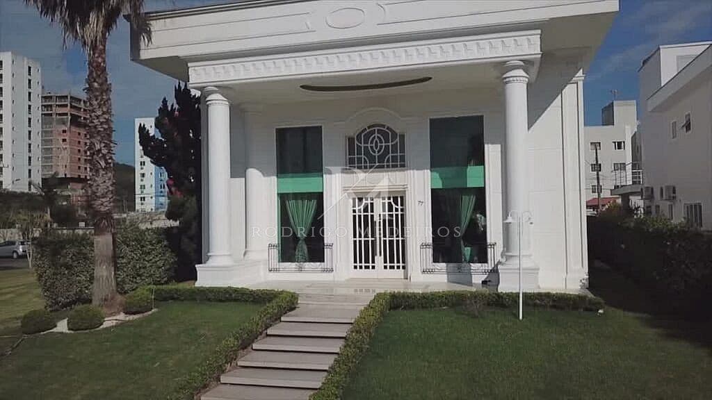 Casa mobiliada à venda no Condomínio Horizontal Praia Brava em Itajaí — foto 1