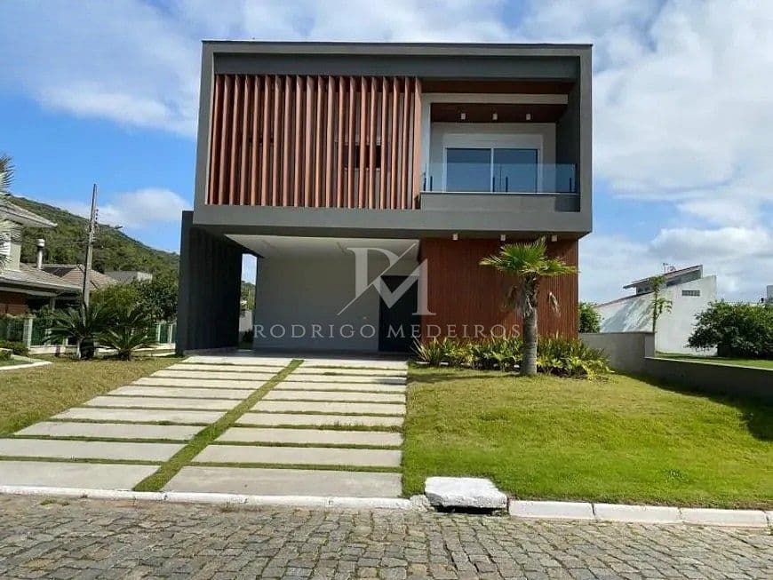 Casa com 4 suítes à venda em condomínio na Cachoeira do Bom Jesus em Florianópolis — foto 1