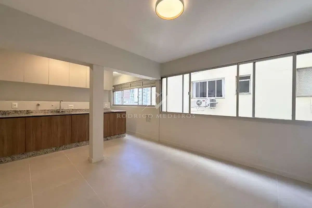 Studio reformado à venda no Centro, Florianópolis — foto 1