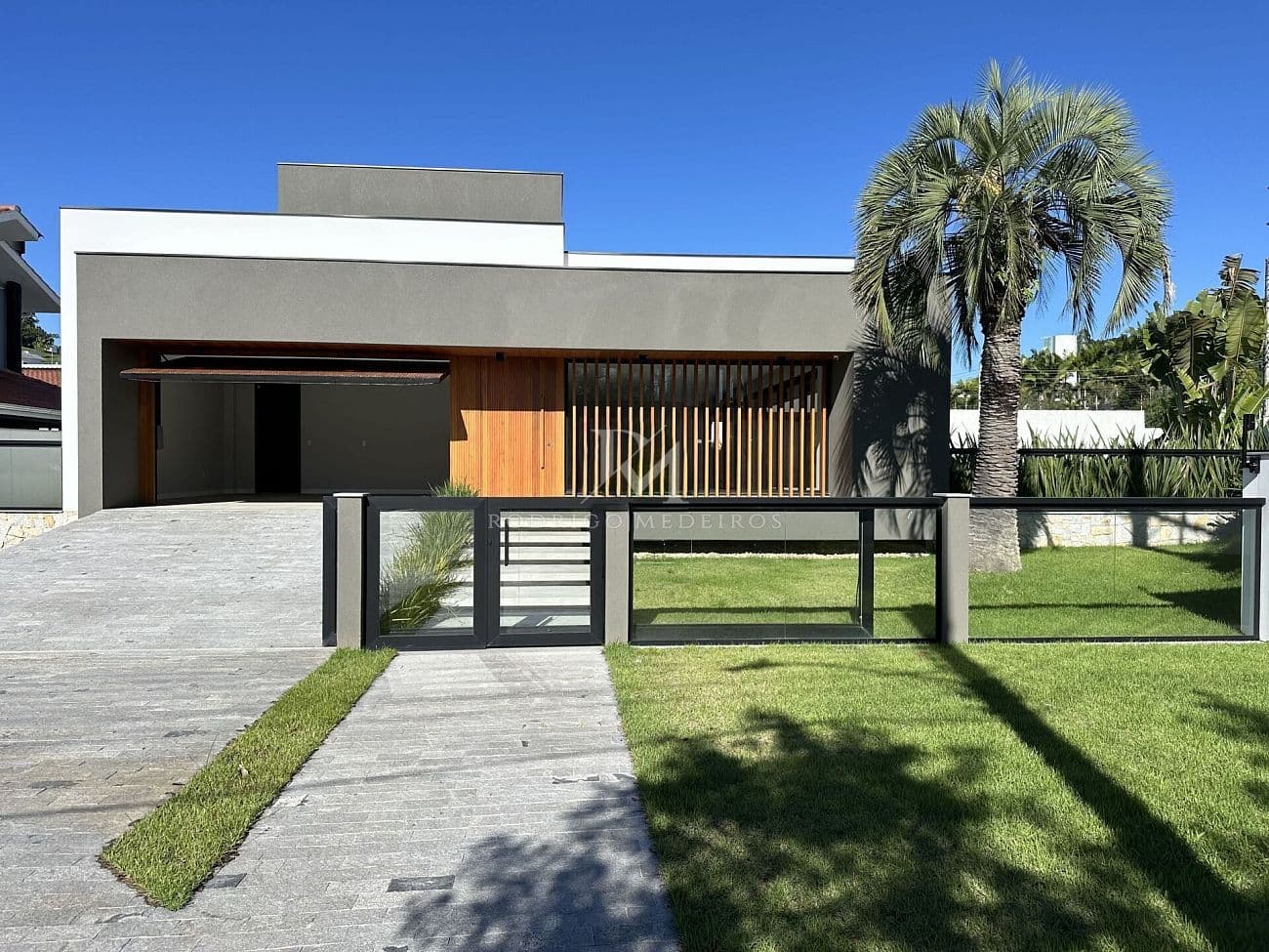 Casa de 3 dormitórios à venda na Pedra Branca, Palhoça-SC — foto 1