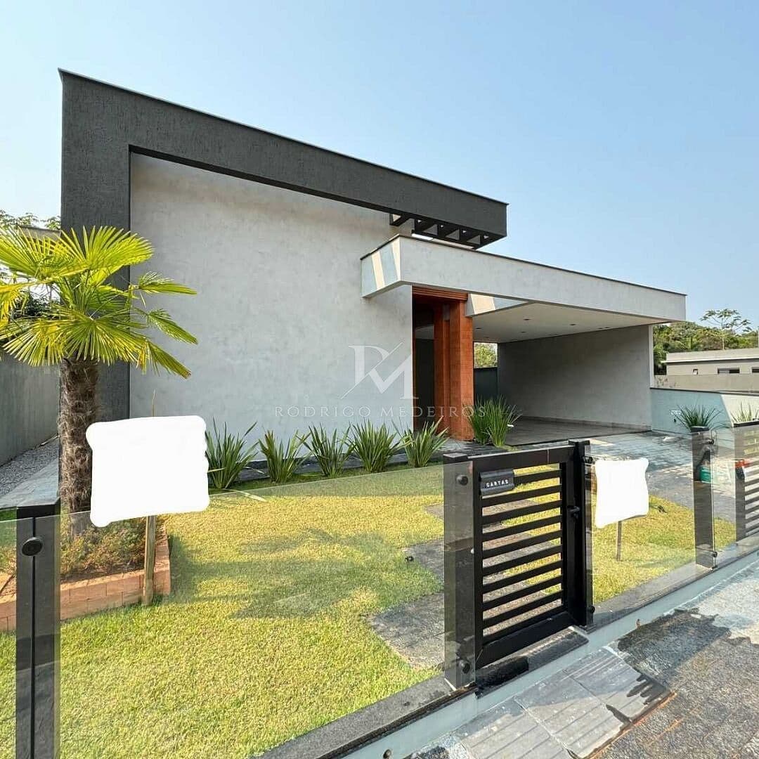 Casa 3 Dormitórios,1 Suíte, Churrasqueira e Piscina com Deck - Sertão do Maruim São José/SC — foto 1