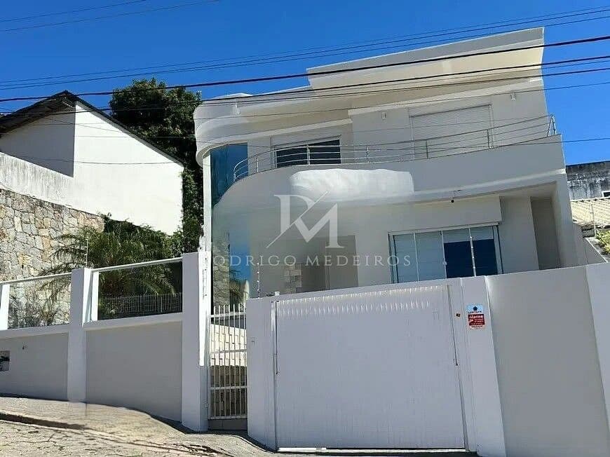 Casa à venda no bairro Canto em Florianópolis-SC — foto 1