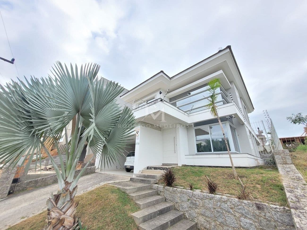 Casa à venda no bairro Centro em Palhoça-SC — foto 1