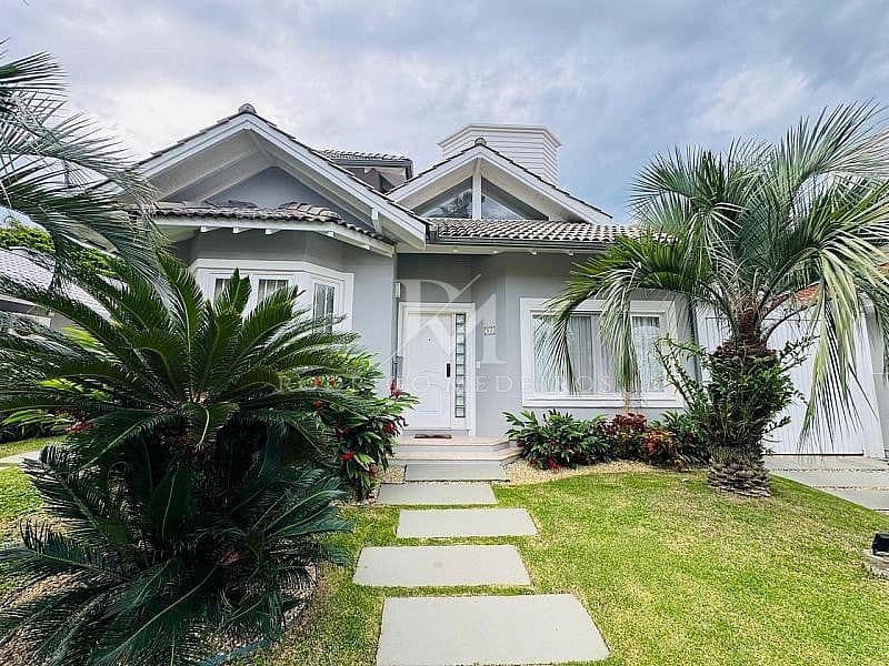 Casa 4 dormitórios (3 suítes), Churrasqueira, Piscina e Horta, Jurerê Internacional, Florianópolis-SC — foto 1