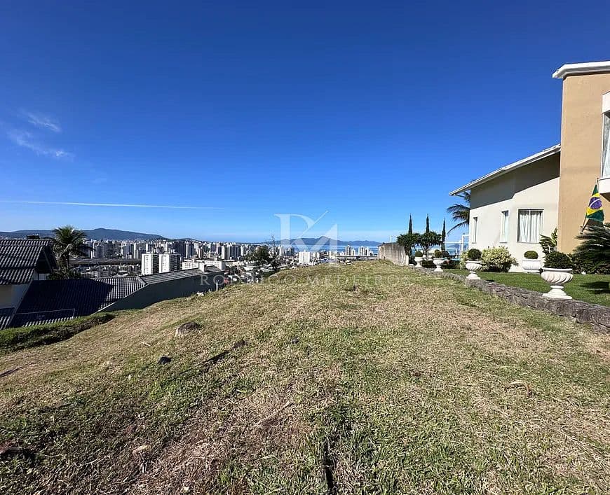 Terreno 600 m², São José/SC — foto 1
