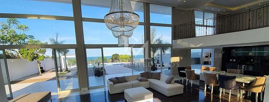 Casa 6 Suites Frente Mar, Praia do Estaleirinho/BC — foto 1