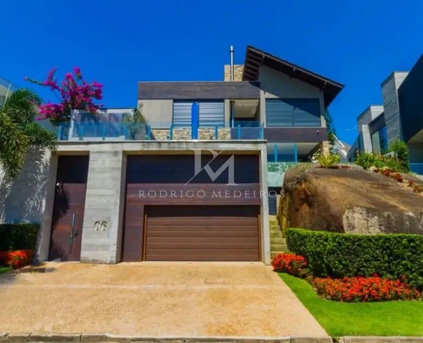 Casa de alto padrão à venda no Cacupé, Florianópolis-SC, com 3 suítes e vista para o mar — foto 1