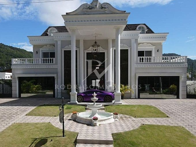 Casa em Condomínio com 3 Suítes á venda no Chacara Flora, Piscina - Itapema/SC — foto 1