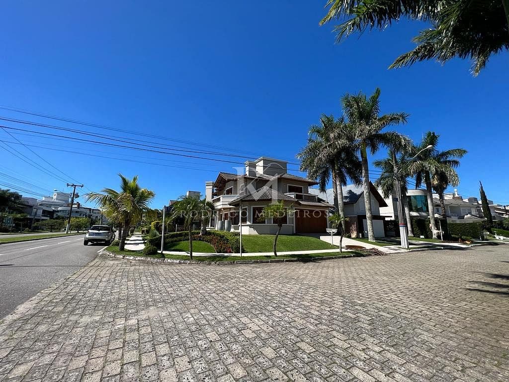 Casa mobiliada com 5 suítes à venda em Jurerê Internacional, Florianópolis/SC — foto 1