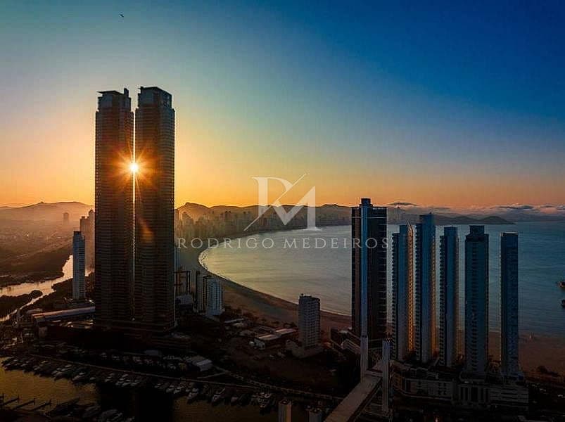 Apartamento 7 Suítes - Balneário Camboriú-SC — foto 1